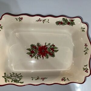 Better Homes And Gardens Holiday Rectangular Dish - Red and Green